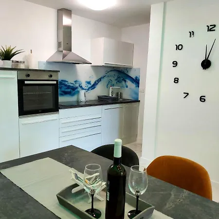 S Dvije Spavace Sobe