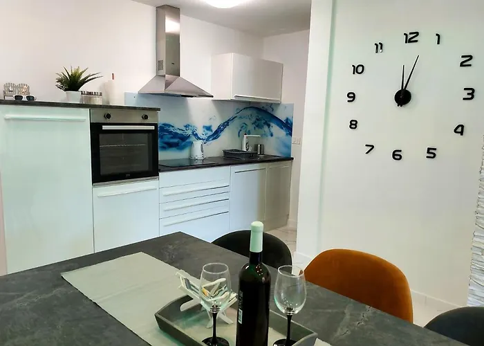 S Dvije Spavace Sobe